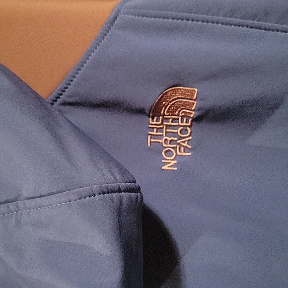 The North Face Women's Summit Series Jacket - Picture 6 of 9